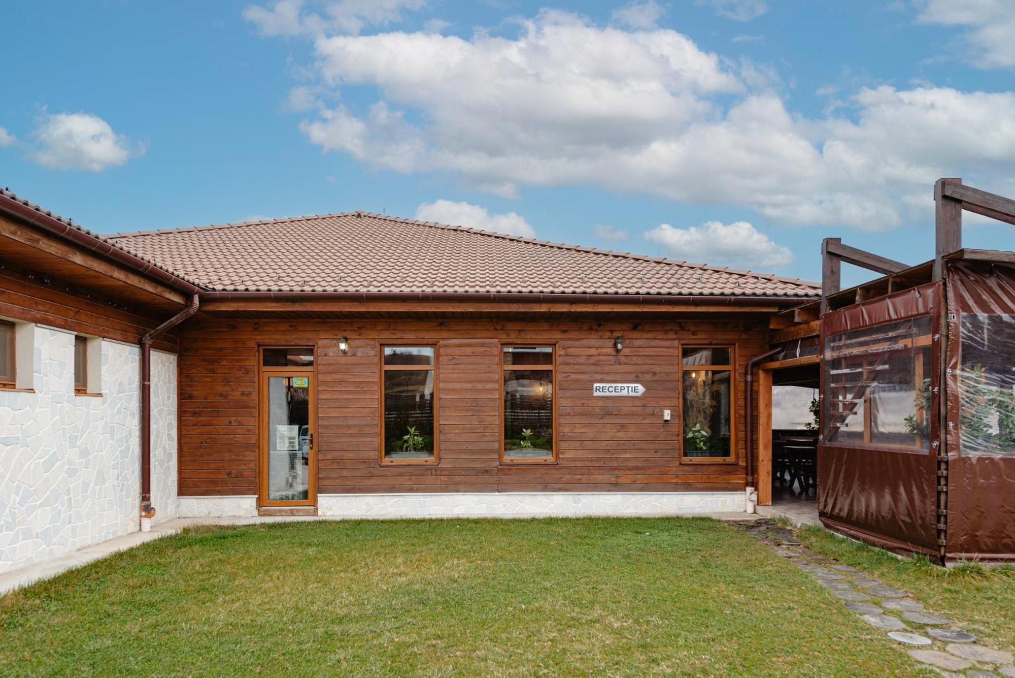 Casa Dinainte Spa Resort (Adults Only) Sălicea Exterior photo
